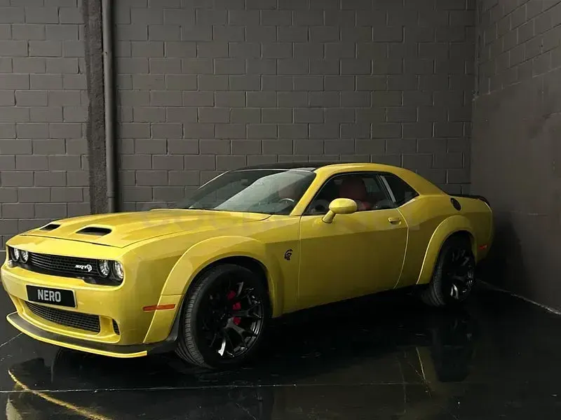 Usado Dodge Challenger 485 CV (356 kW) 2017 Amarillo Coupe
