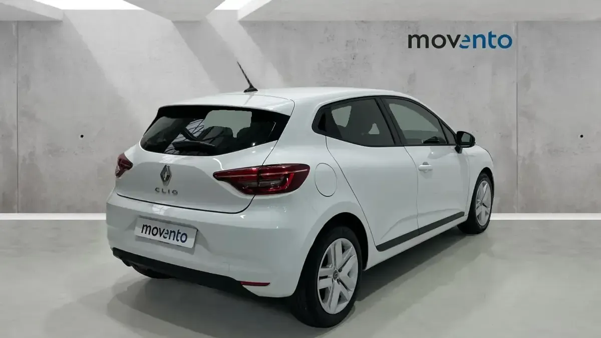 Usado Renault Clio Intens 91 CV (66 kW) 2022 Blanco Utilitario