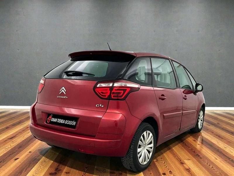 Begagnad Citroën C4 Exclusive 111 HK (81 kW) 2013 Röd Halvkombi