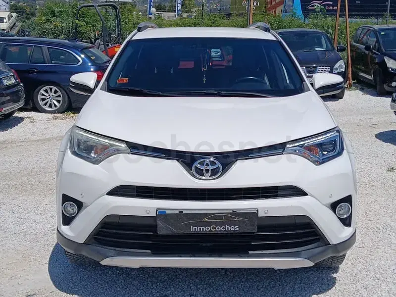 Usado Toyota RAV4 Advance 143 CV (105 kW) 2016 Blanco SUV