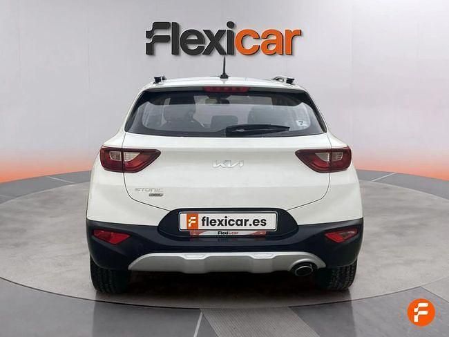 Usado Kia Stonic 100 CV (73 kW) 2023 Blanco SUV