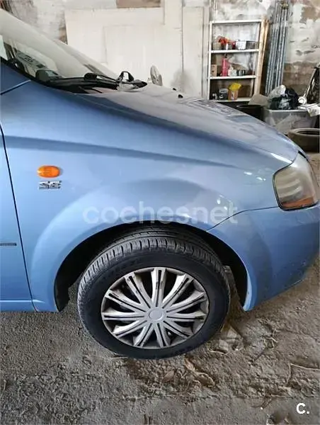 Usado Chevrolet Kalos SE 83 CV (61 kW) 2005 Azul Berlina