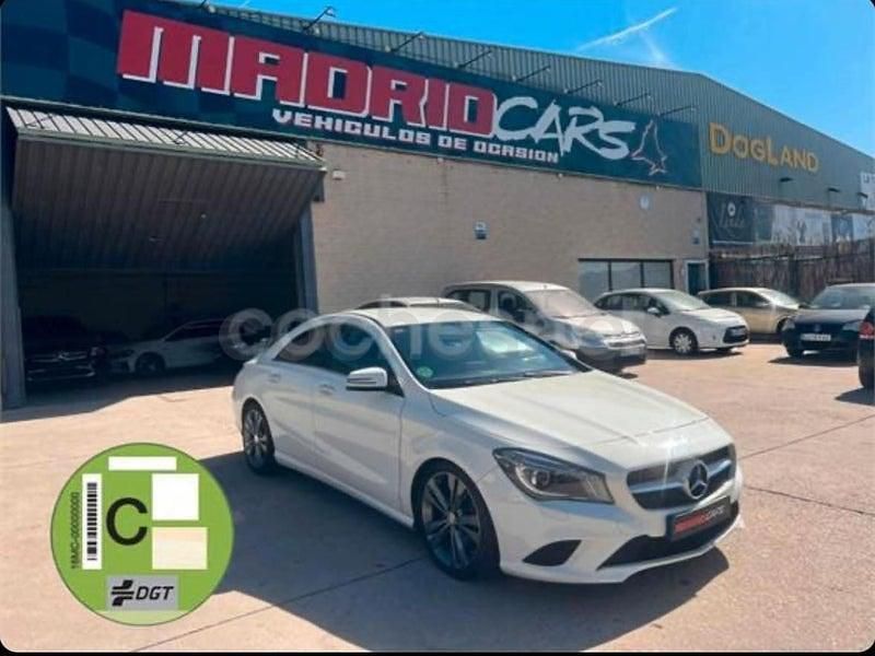 Usado Mercedes CLA220 AMG line 177 CV (130 kW) 2016 Blanco Berlina