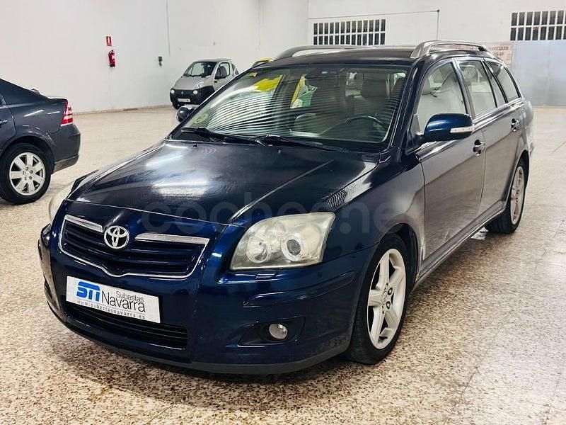 Usado Toyota Avensis Executive 150 CV (110 kW) 2006 Azul Familiar