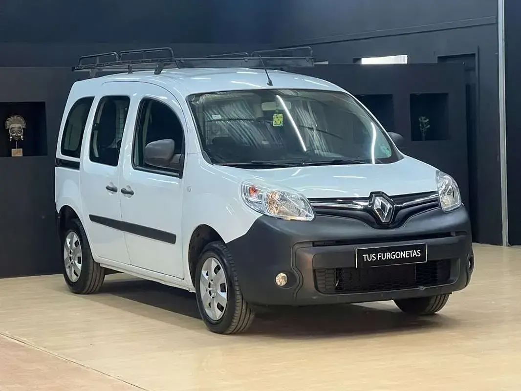 Usado Renault Kangoo 75 CV (55 kW) 2019 Blanco Monovolumen
