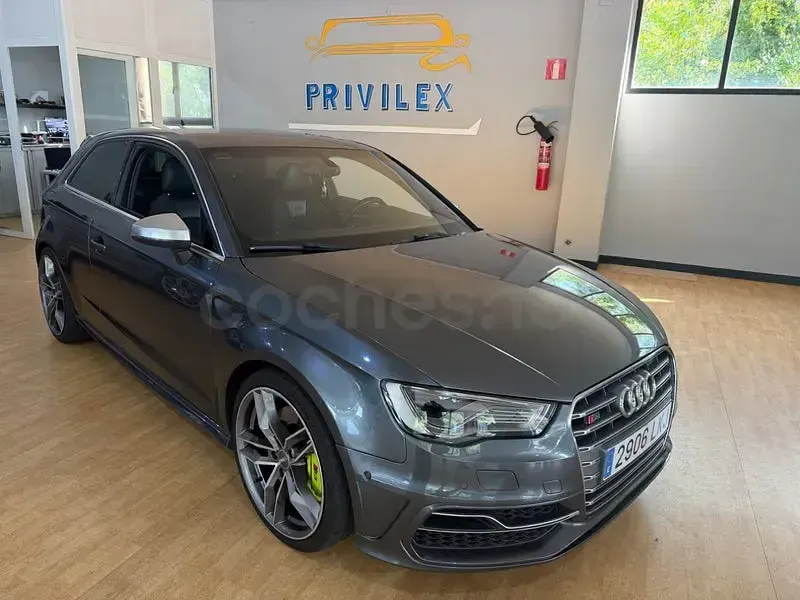 Usado Audi A3 300 CV (220 kW) 2015 Gris / plata Berlina
