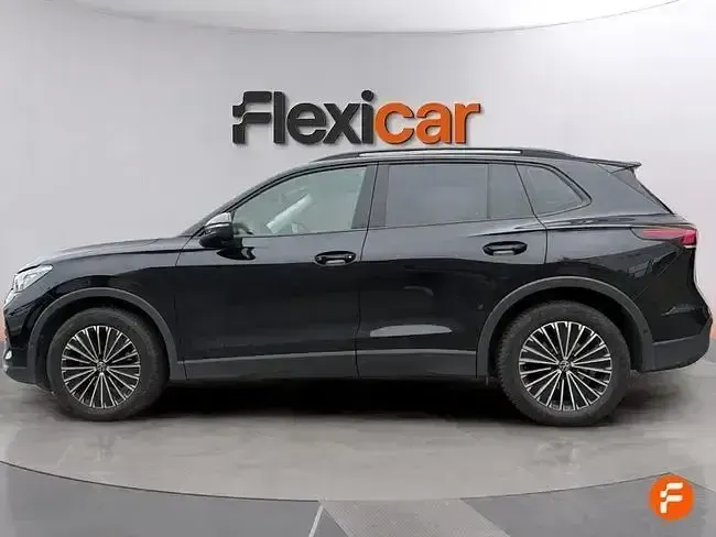 Usado VW Tiguan Life 150 CV (110 kW) 2024 Negro SUV