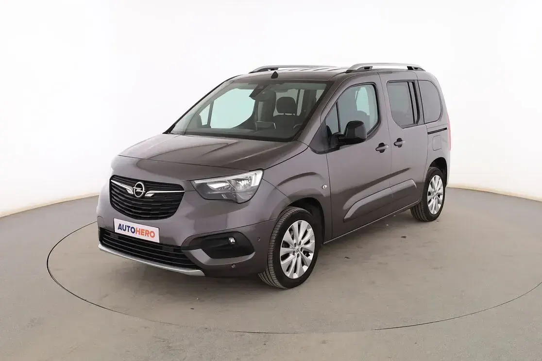 Usado Opel Combo Life Ultimate 102 CV (75 kW) 2021 Monovolumen