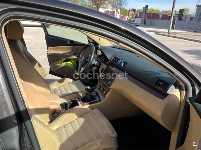 Brugt VW Passat Highline 150 HK (110 kW) 2006 Brun Sedan