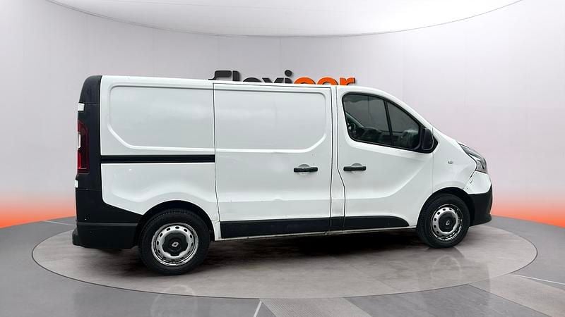 Usado Renault Trafic 95 CV (69 kW) 2018 Blanco Monovolumen