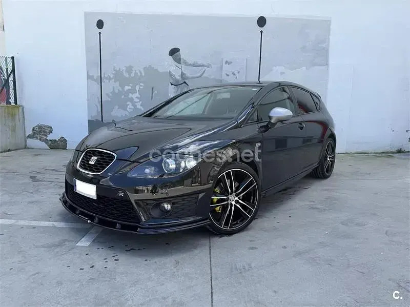 Usado Seat Leon FR 170 CV (125 kW) 2010 Negro Utilitario