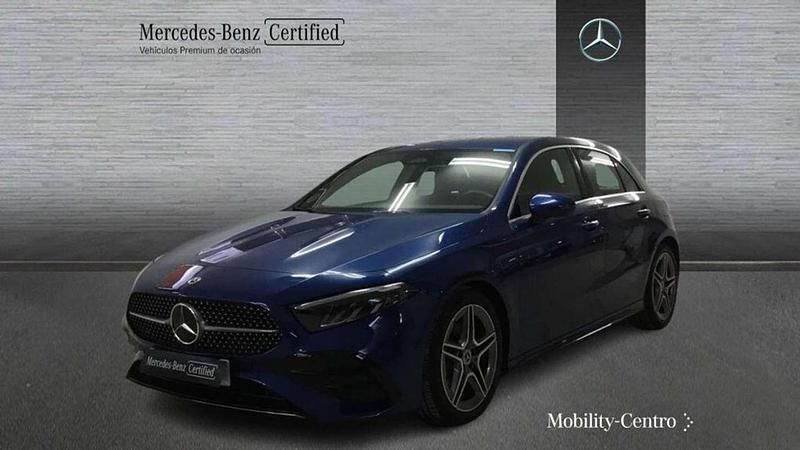 Usado Mercedes A180 109 CV (80 kW) 2024 Azul Utilitario