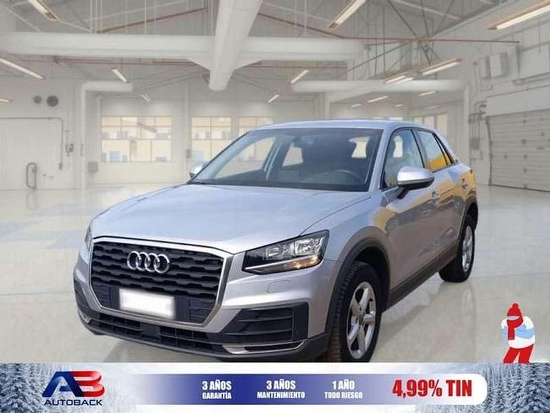 Usado Audi Q2 Advanced 116 CV (85 kW) 2020 Plateado SUV