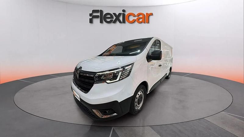 Usado Renault Trafic 131 CV (96 kW) 2023 Blanco Monovolumen