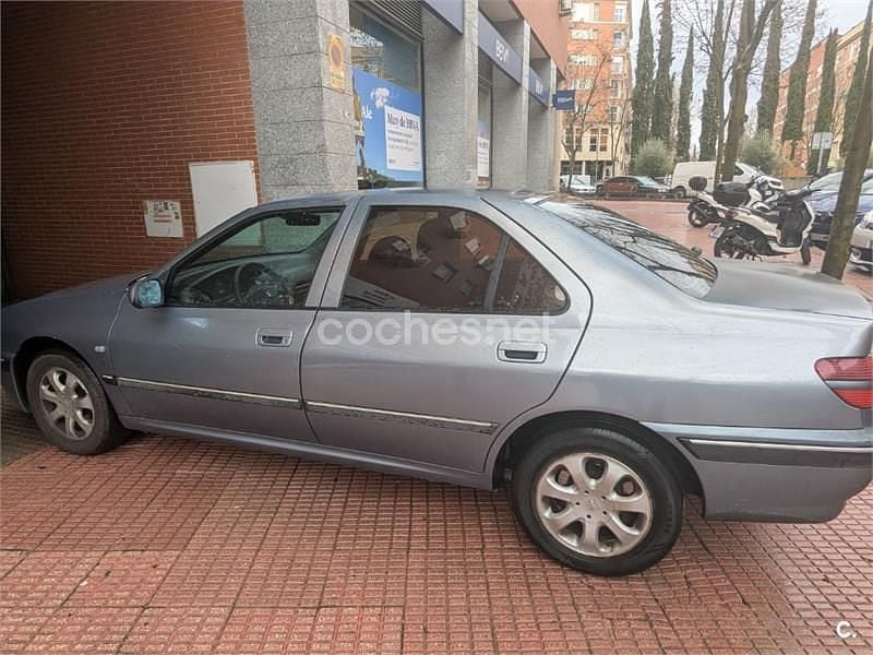 Usado Peugeot 406 90 CV (66 kW) 2001 Gris / plata Berlina