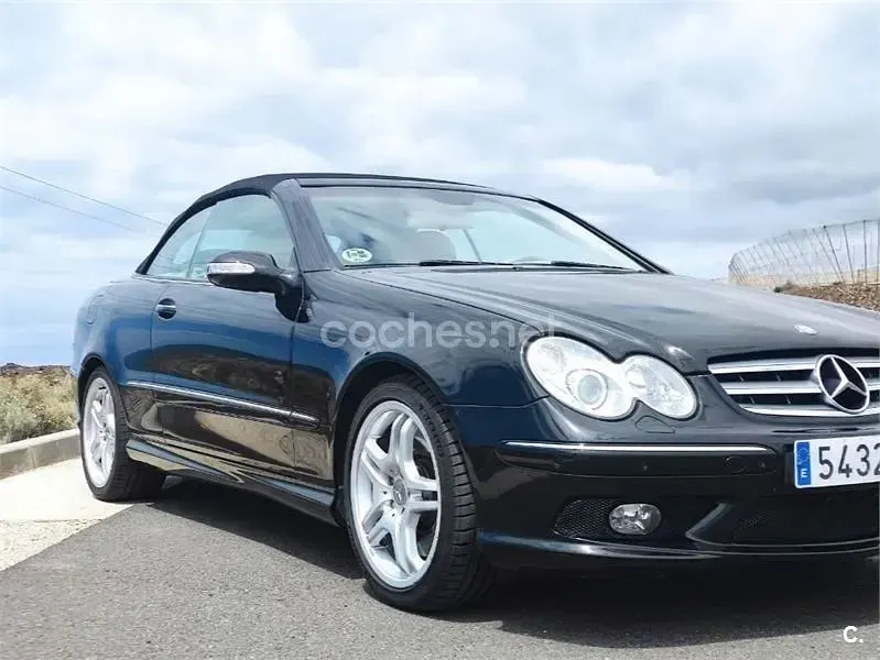 Usado Mercedes CLK500 Avantgarde 306 CV (225 kW) 2004 Negro Descapotable
