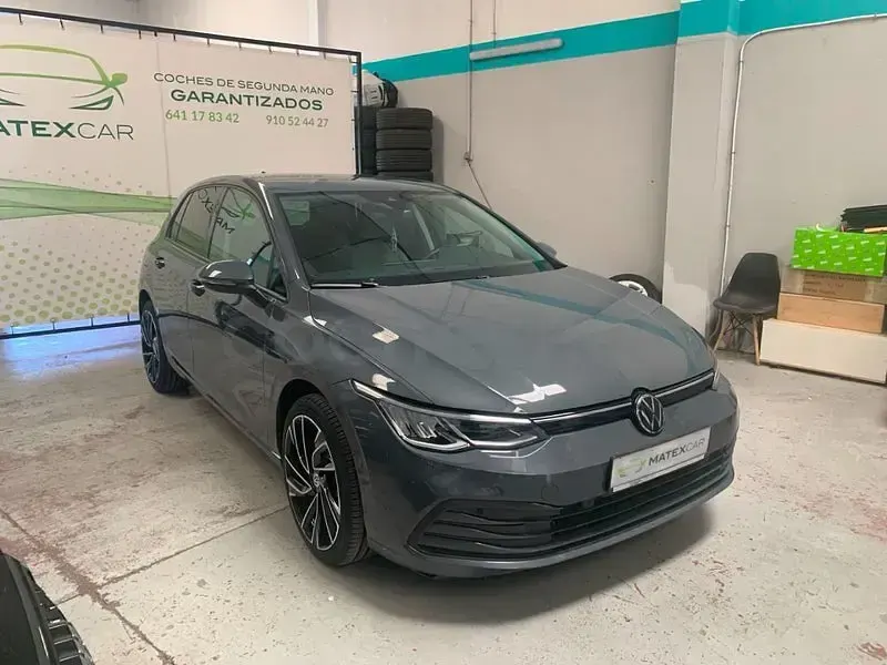 Usado VW Golf VIII Style 150 CV (110 kW) 2023 Gris / plata Berlina