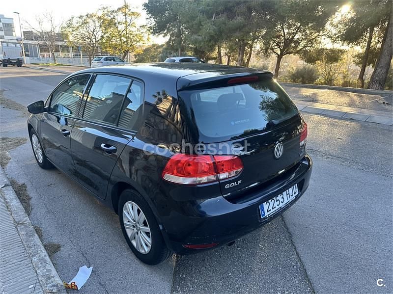 Usado VW Golf VII Sport 105 HP (77 kW) 2012 Preto Sedan