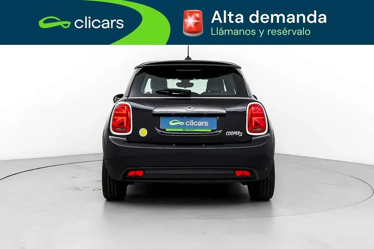 Usado Mini Cooper SE 135 kW (184 CV) 2020 Negro Utilitario