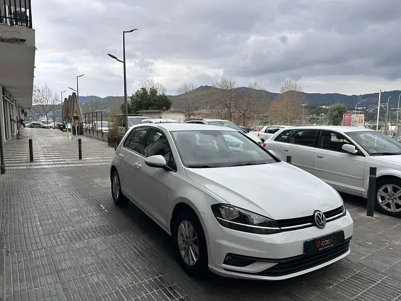Usado VW Golf VII Edition 115 CV (84 kW) 2020 Blanco Berlina