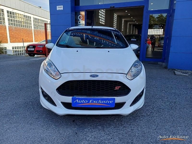 Usado Ford Fiesta ST-Line 95 CV (69 kW) 2017 Blanco Utilitario