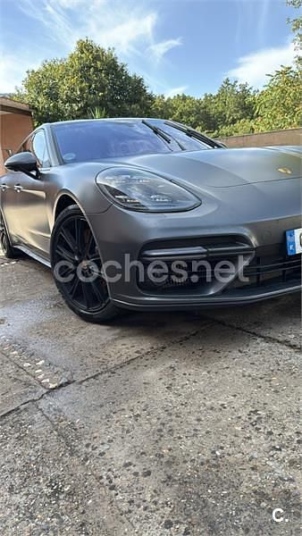 Gris / plata Usado 2017 Porsche Panamera Turbo Sport Turismo Berlina | 80.000 € - Imagen 1/4