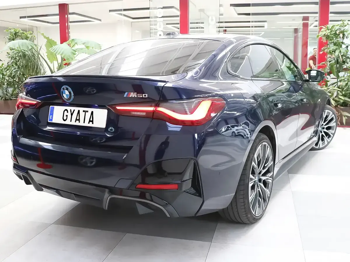 Usado BMW i4 400 kW (544 CV) 2023 Eléctrico Berlina