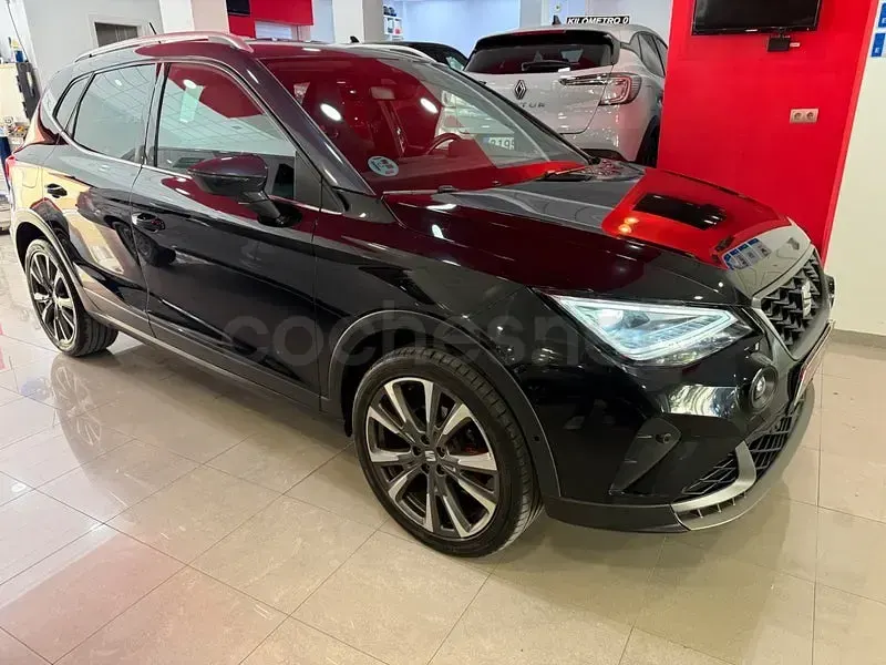 Usado Seat Arona FR 150 CV (110 kW) 2024 Negro SUV