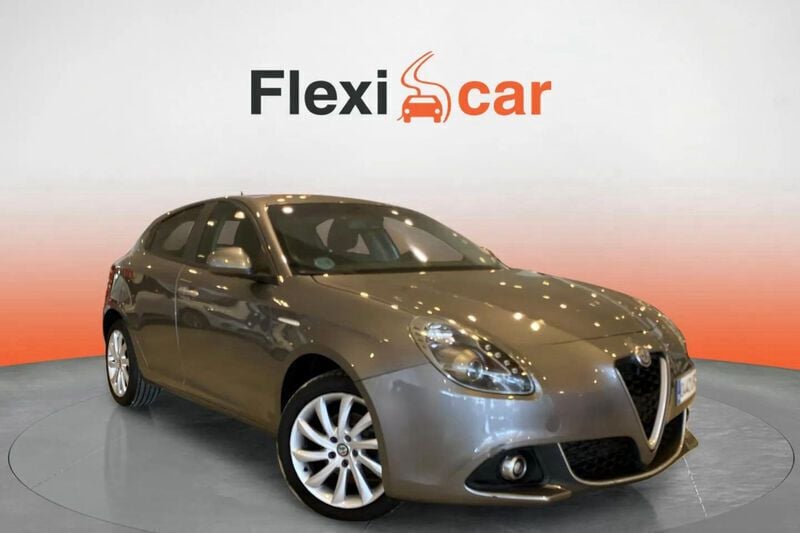 Gris Usado 2020 Alfa Romeo Giulietta Super Utilitario | 12.790 € (Precio justo) - Imagen 1/4