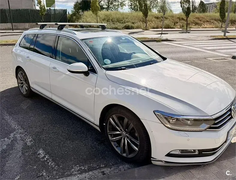 Usado VW Passat Sportline 190 CV (139 kW) 2016 Blanco Familiar