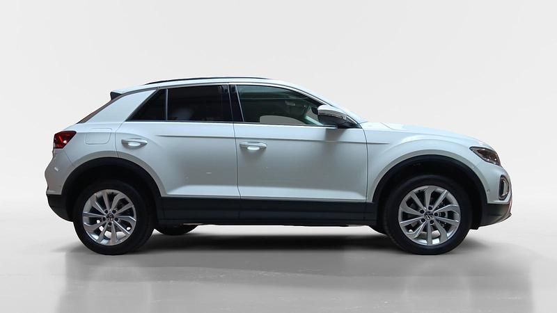 Usado VW T-Roc Life 115 CV (84 kW) 2024 Blanco SUV