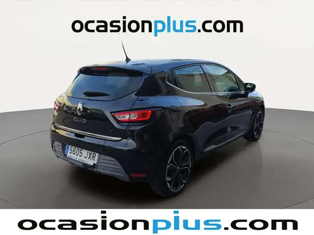 Usado Renault Clio Zen 118 CV (86 kW) 2017 Negro Utilitario