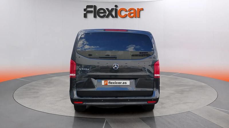 Usado Mercedes V220 Avantgarde 163 CV (119 kW) 2022 Negro Monovolumen
