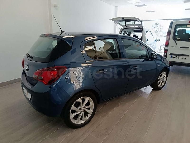 Usado Opel Corsa Expression 90 CV (66 kW) 2015 Azul Utilitario