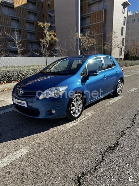 Usado Toyota Auris Advance 132 CV (97 kW) 2011 Azul Utilitario