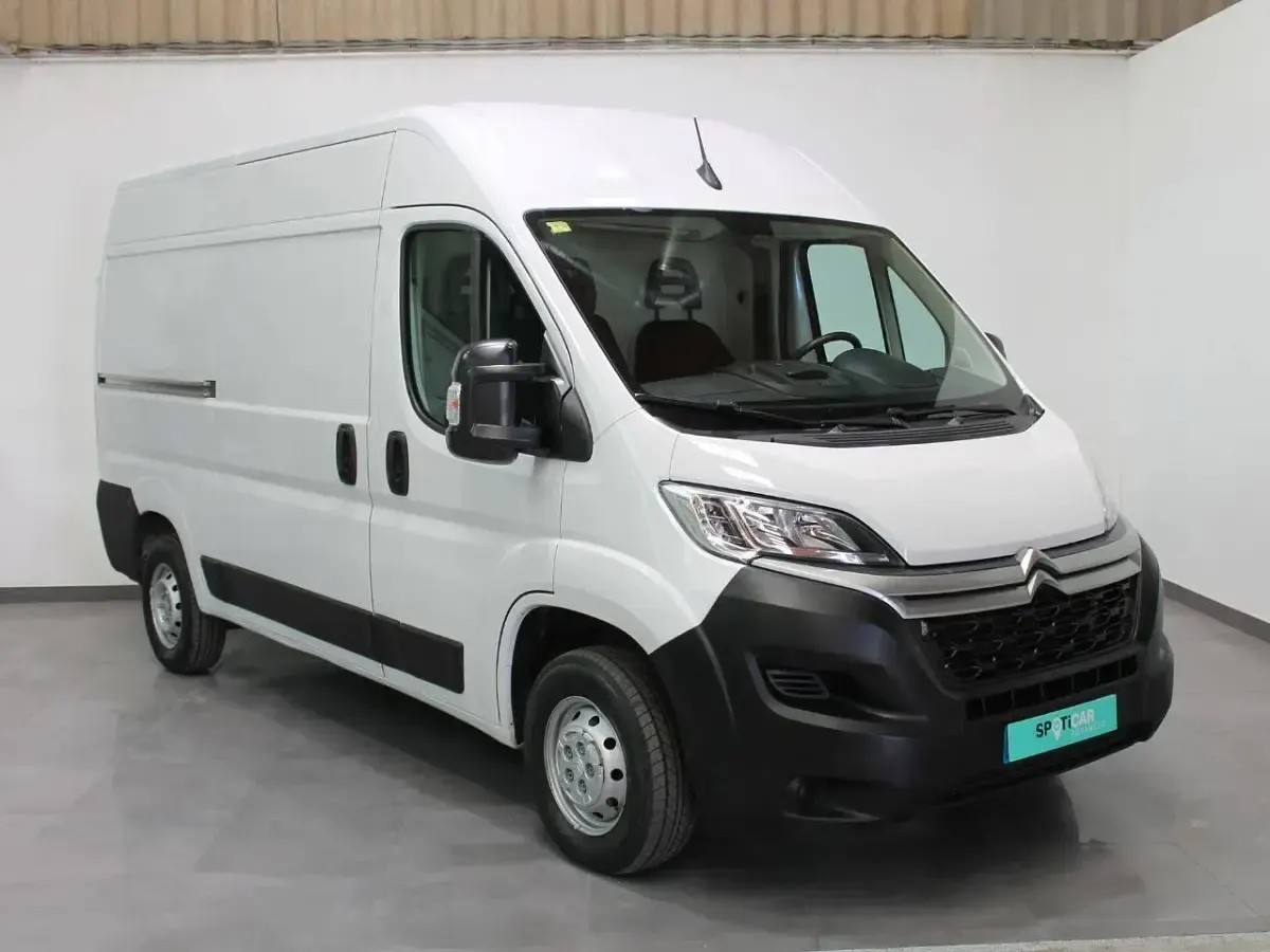 Begagnad Citroën Jumper 120 HK (88 kW) 2021 Vit Minibuss