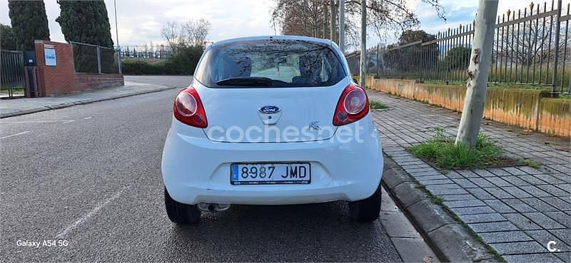 Usado Ford Ka ST 69 CV (50 kW) 2016 Blanco Berlina