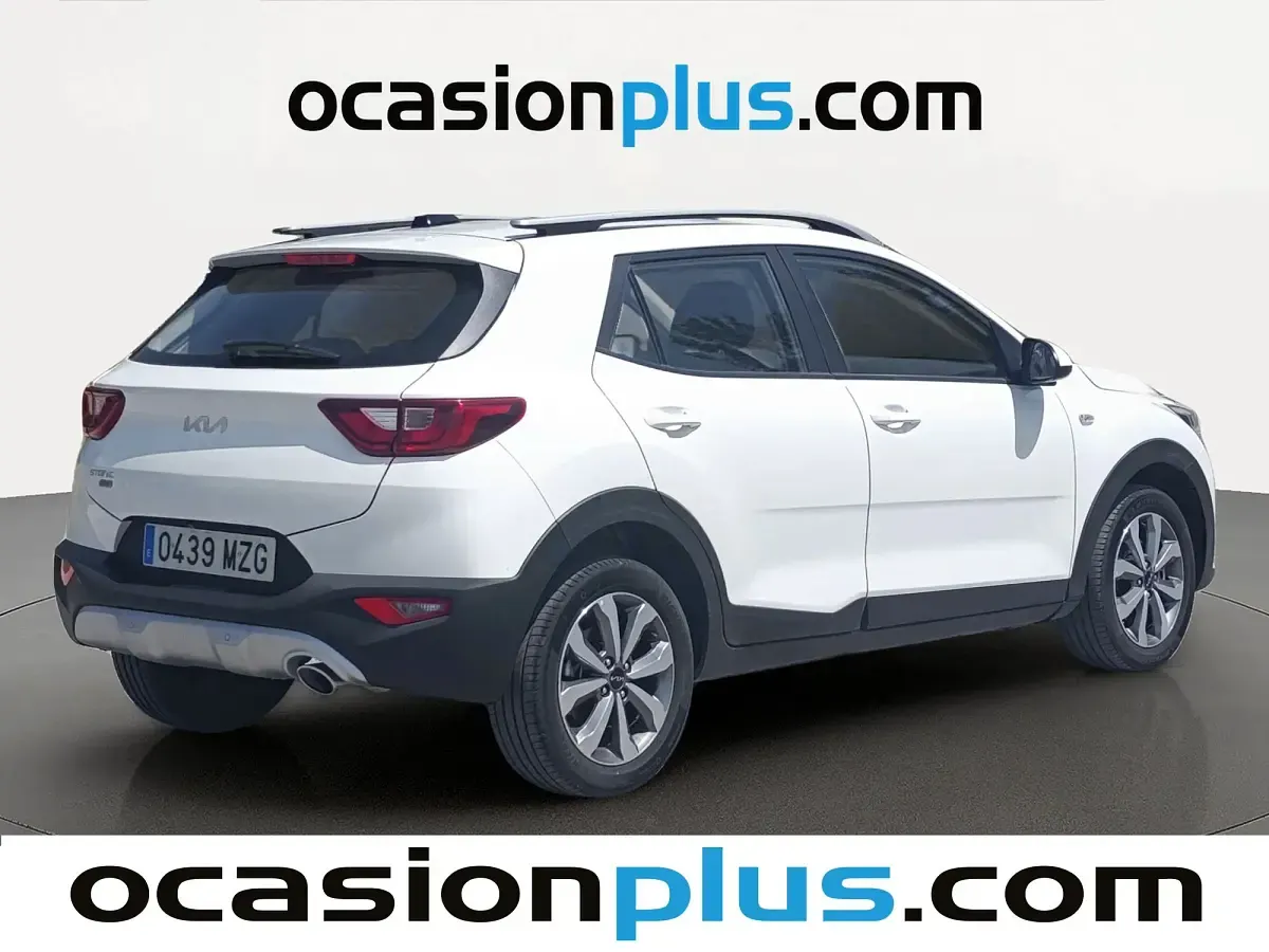 Usado Kia Stonic 101 CV (74 kW) 2025 Blanco SUV