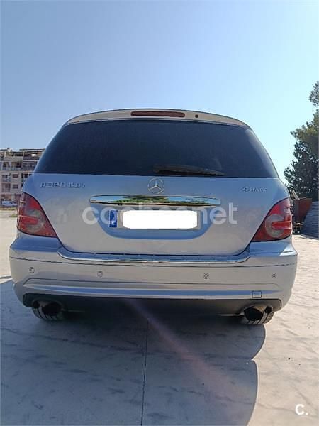 Gris / plata Usado 2007 Mercedes R320 Monovolumen | 9500 € (Un poco caro) - Imagen 1/4