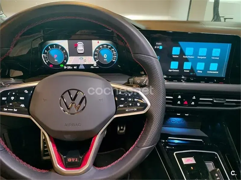 Usado VW Golf VIII GTI Clubsport 301 CV (221 kW) 2023 Amarillo Berlina