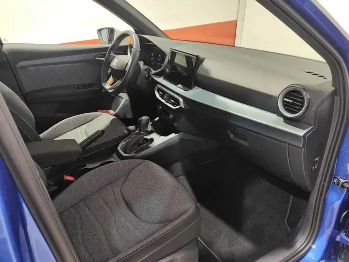 Usado Seat Arona Style 116 CV (85 kW) 2025 Azul SUV
