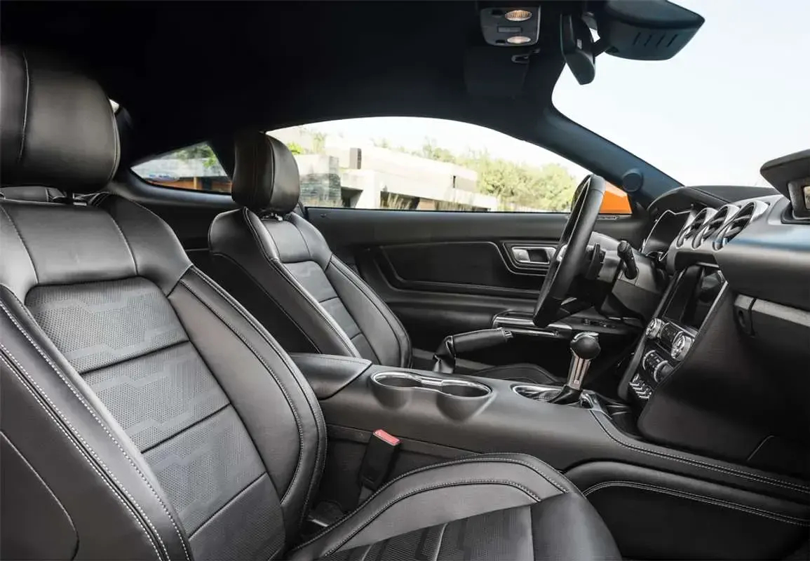 Usado Ford Mustang Fastback 314 CV (230 kW) 2016 Blanco Coupe