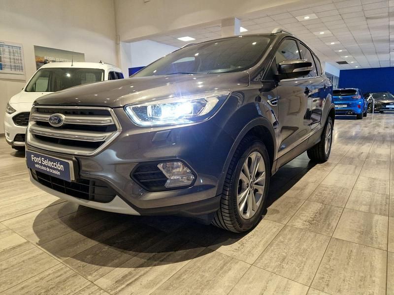 Gris Usado 2017 Ford Kuga Titanium SUV | 19.900 € (Caro) - Imagen 1/4