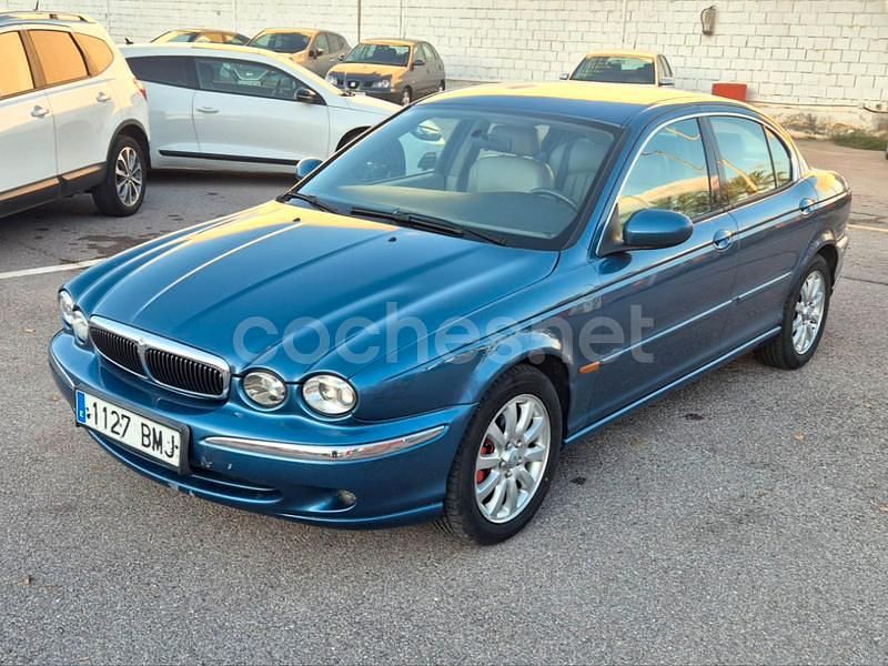 Usado Jaguar X-type 196 CV (144 kW) 2001 Azul Berlina