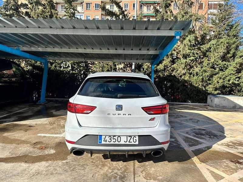 Usado Seat Leon ST CUPRA 300 CV (220 kW) 2017 Blanco Familiar