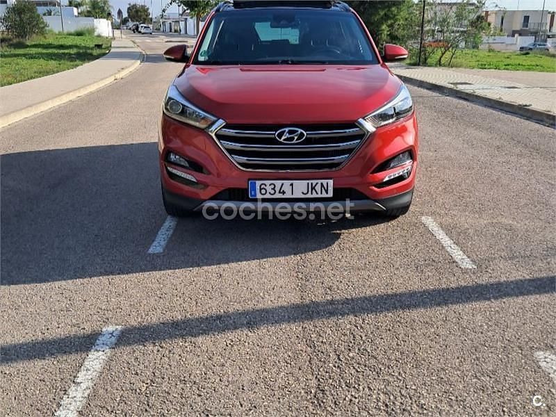 Rojo Usado 2015 Hyundai Tucson SUV | 13.700 € (Precio justo) - Imagen 1/4
