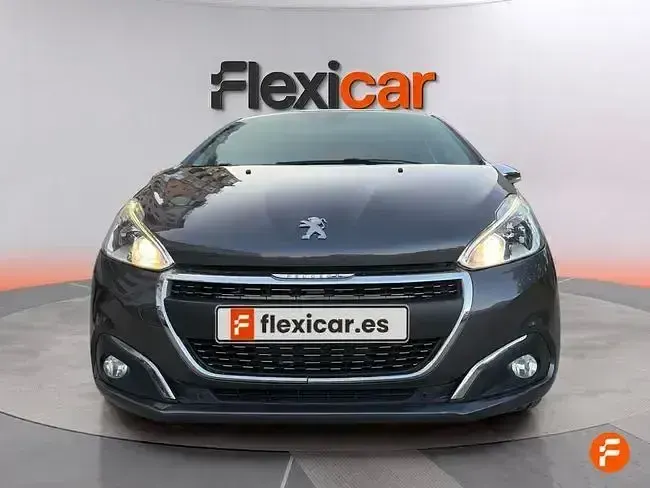 Usado Peugeot 208 82 CV (60 kW) 2019 Gris Utilitario