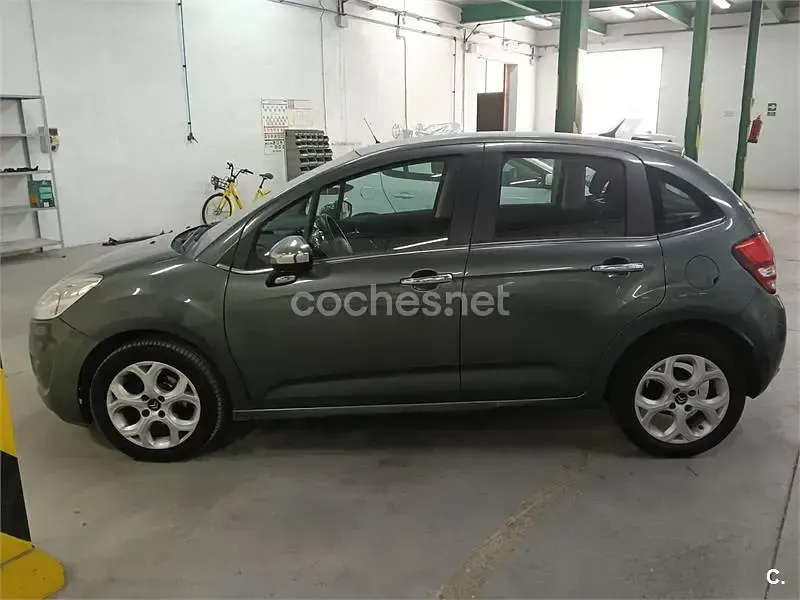 Usado Citroën C3 68 CV (50 kW) 2012 Gris / plata Berlina