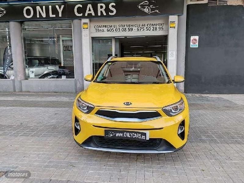 Usado Kia Stonic 84 CV (61 kW) 2018 Amarillo SUV