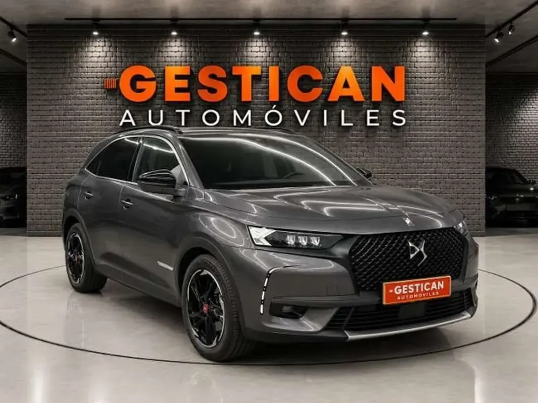 Usado DS Automobiles DS7 Crossback Performance 226 CV (166 kW) 2022 Gris SUV